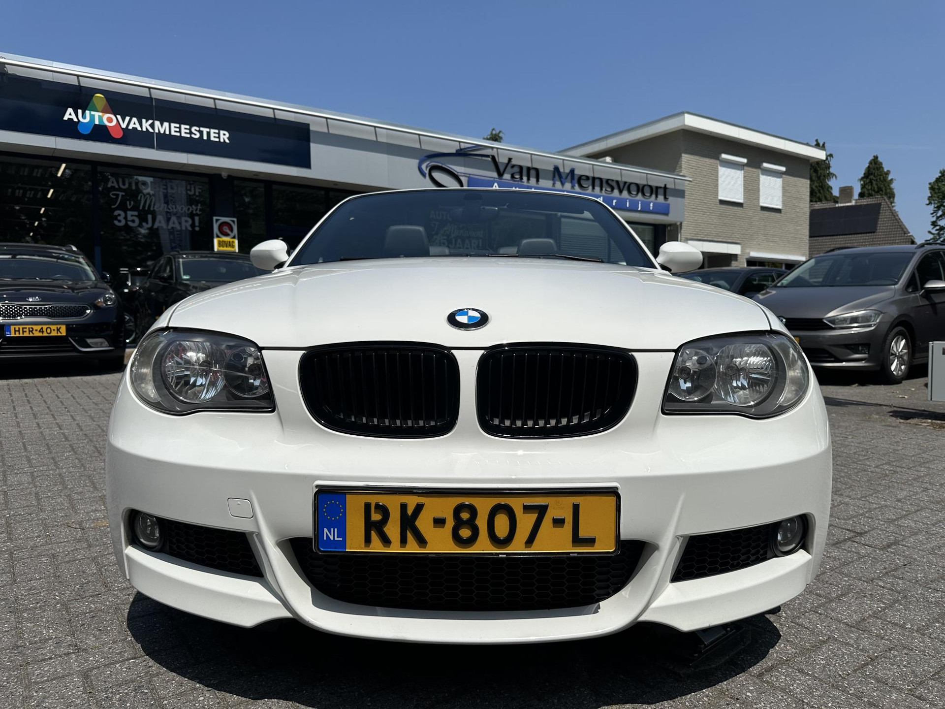 45695044-6.jpg