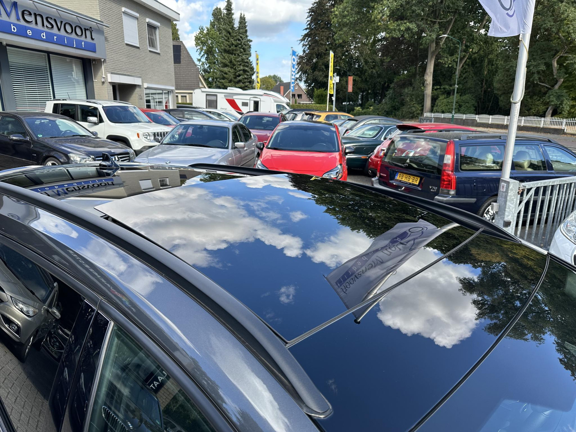 47310188-24.jpg