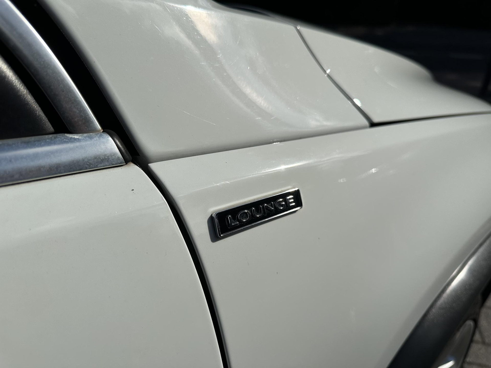 47576663-10.jpg