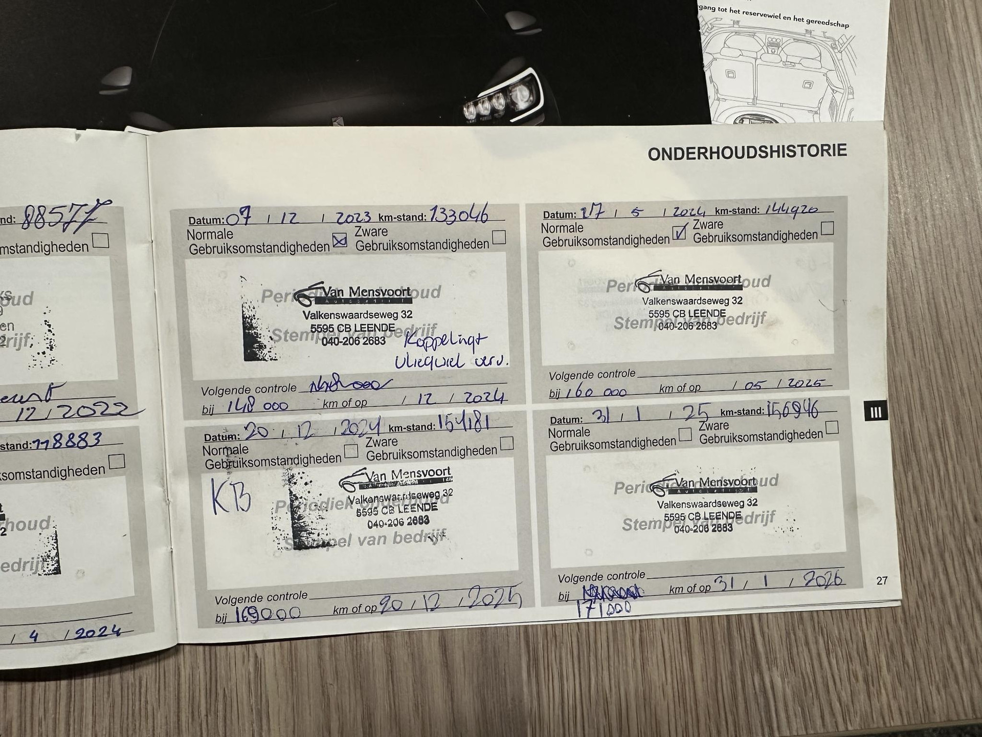50568037-29.jpg
