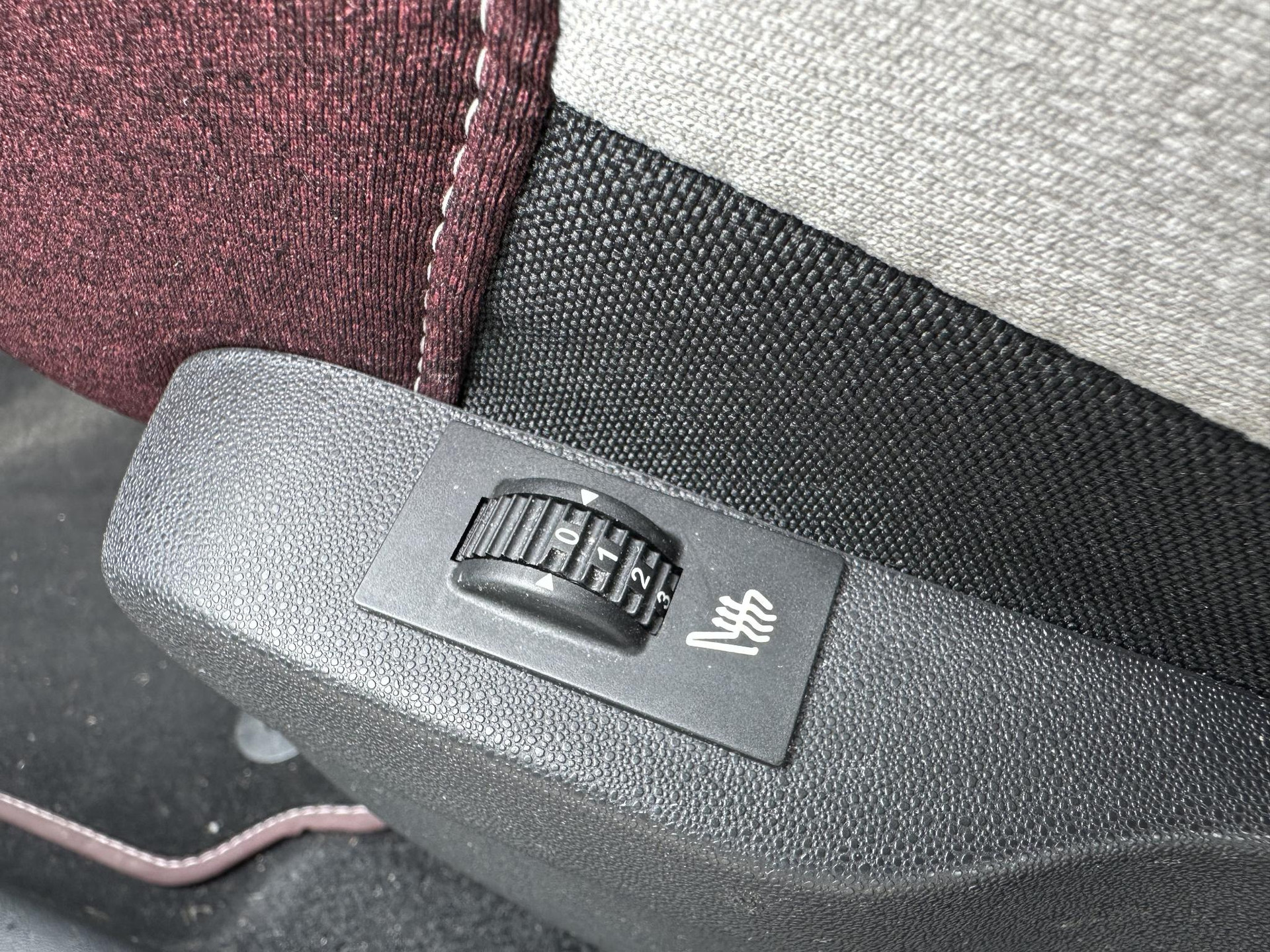 53549667-16.jpg