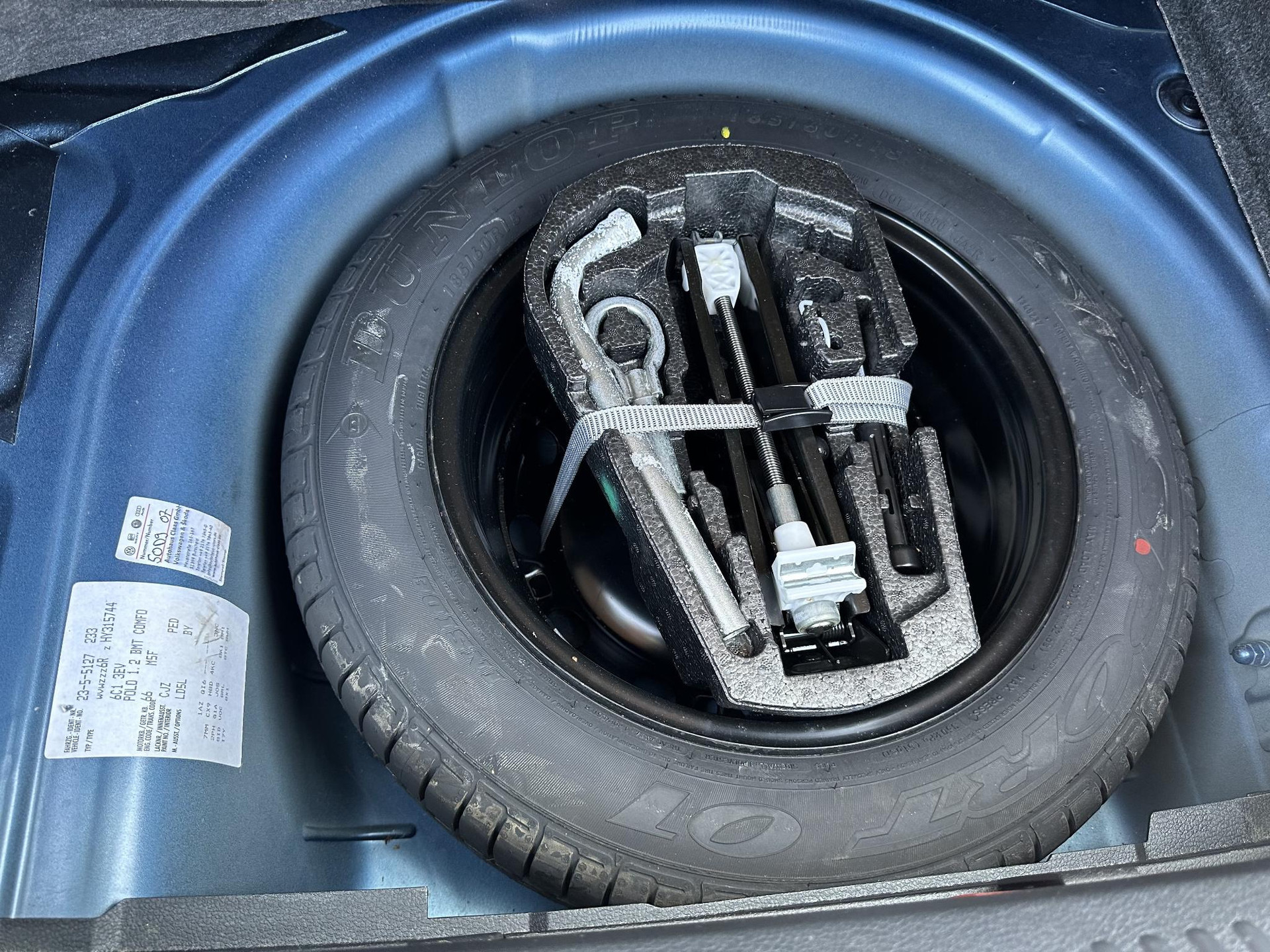 54899663-24.jpg