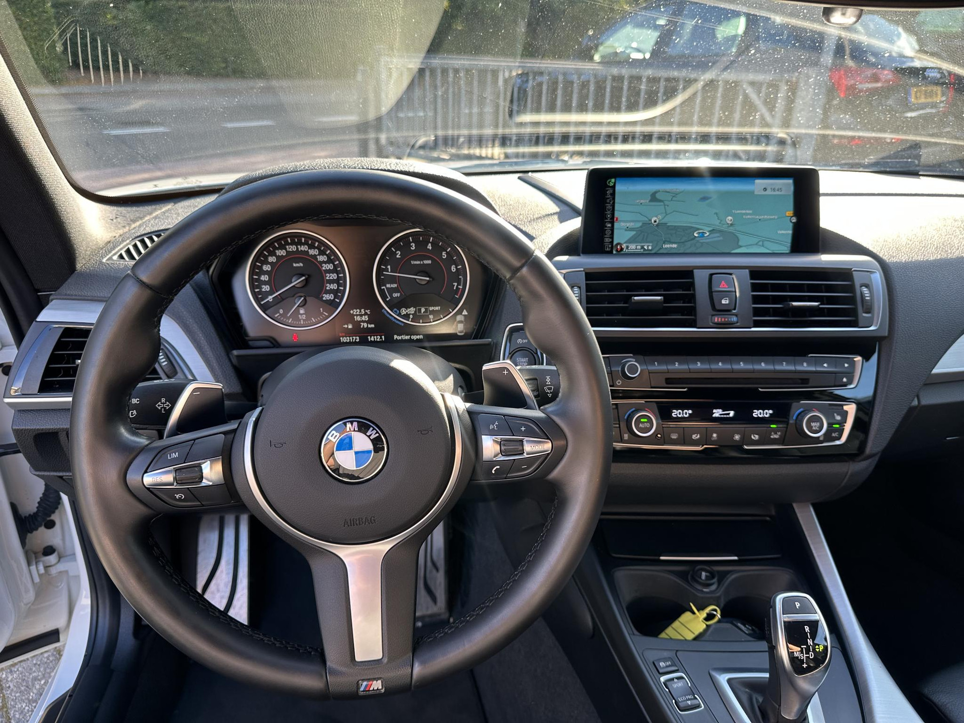 57216666-17.jpg