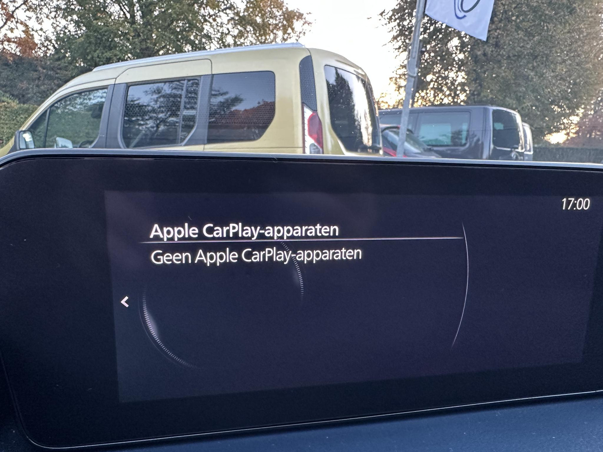 57794599-28.jpg